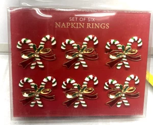 Juego de 6 servilleteros con arco de bastón de caramelo rojo blanco de Navidad nuevos en caja Nicole Miller - Imagen 1 de 3