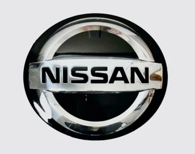 Nissan Emblem 62890-DFA0A Maxima Altima Front Grille 2019–22 | Free Delivery - Image 1 of 3