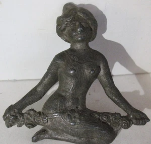 4 3/16" Long Cast Magnetic Iron? Pot Metal? Kneeling Woman Plaque Attachment - Picture 1 of 9