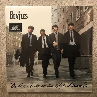 THE BEATLES 3 LPs 2013 NEU: On Air-Live at the BBC Vol. 2 hier mehr Vinyl - Bild 1 von 4