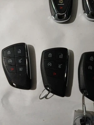 8 Oem Chevy Keys - Image 1 of 4