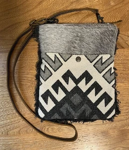Bolso Bandolera Myra Azteca Boho Gris Pelo de Poni Flecos Suroeste Excelente Usado - Imagen 1 de 9