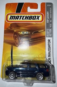 Matchbox 2008 VIP Luxury Lincoln Navigator Dark Blue New In Package 1:64 Diecast - Picture 1 of 9