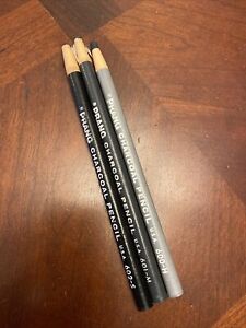 3 - PRANG -  Drawing/Sketching & Charcoal Pencils