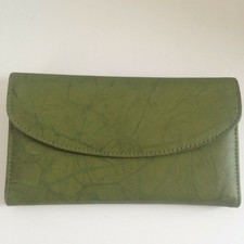Genuine Leather Green Wallet Snap Closure