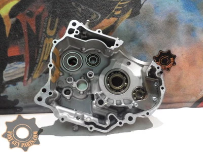 Suzuki DRZ 250 2001 caja motor izquierda (A) 01 DRZ250 Foto 1 de 4