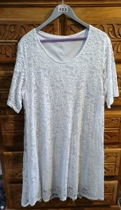 Ladies White Lace Fully Lined Dress Size 24 - Picture 1 of 2
