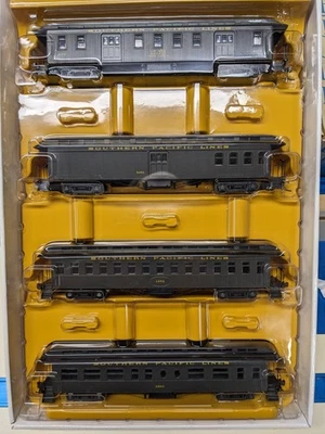 Coches de pasajeros terrestres HO Roundhouse 50' Southern Pacific Lines nuevos Foto 1 de 4