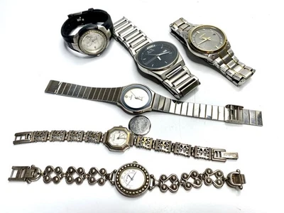 Lote de 6 relojes sin probar usados, piezas, Guess, Seiko, Brighton, AX Armani Foto 1 de 4