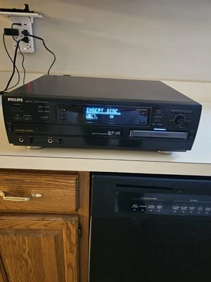 Philips CDR785 Multi Disc Changer Plus Integrated Audio CD Recorder In Black - Image 1 of 4