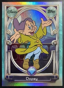 2025 Topps Disney Wonder Dopey #107 Holofoil - Foto 1 di 1