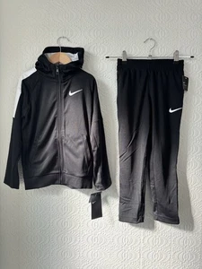 Nike Boys / Girls Tracksuit Black Size 5-6 Years BNWT - Picture 1 of 19