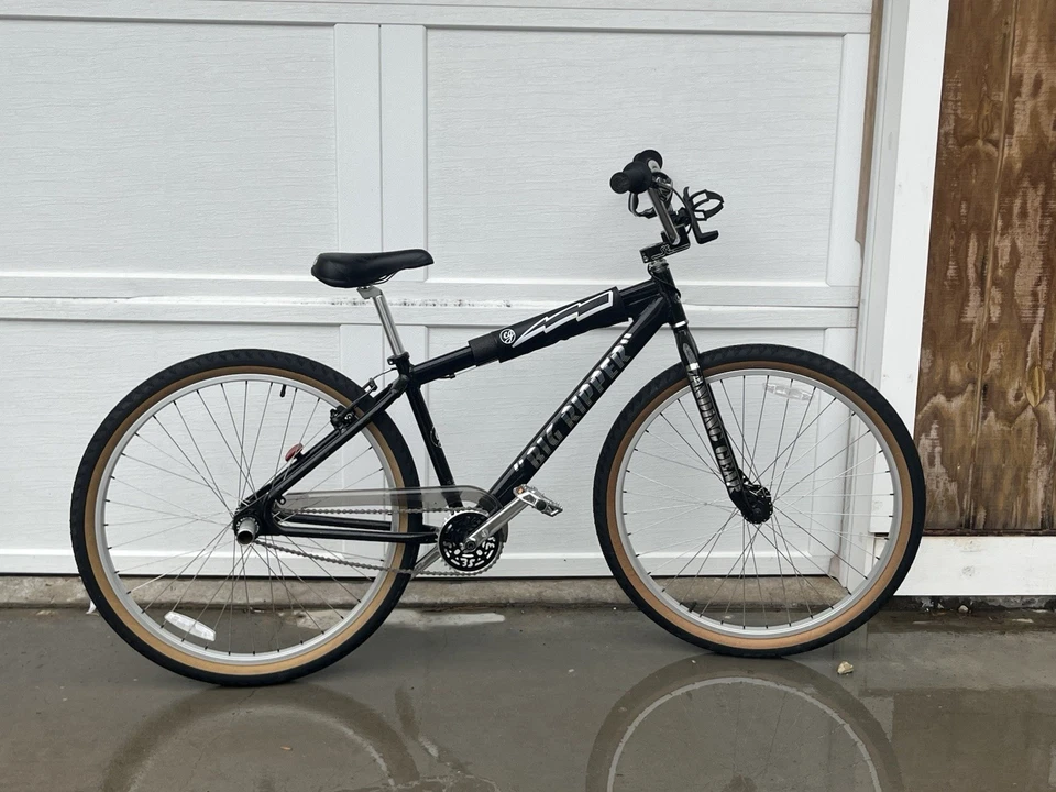 City Grounds LA Big Ripper Bike 24” Rim To Rim Wheel Dim. - Image 1 of 4