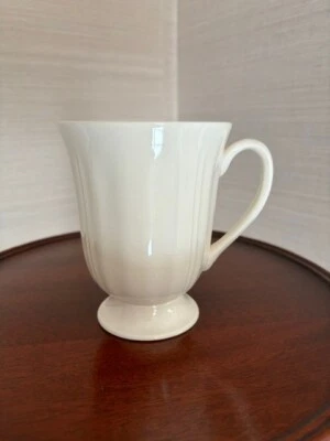 Wedgwood Queens Plain Coffee/Tea Mug - Image 1 of 4