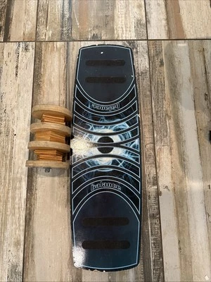 Tabla de equilibrio Carrom Foto 1 de 4