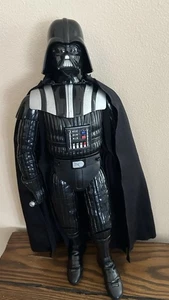 Star Wars 17" Darth Vader Animatronic Figura Interattiva 2015 Thinkway Toys Cape - Foto 1 di 15
