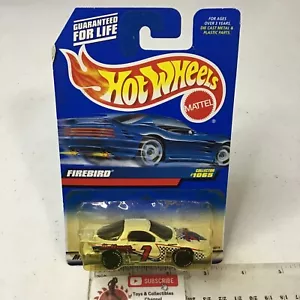 1999 HOT WHEELS BLUE CARD #1065 WHITE PLYMOUTH FIREBIRD STOCK CAR RACER 1/64 MIP - Imagen 1 de 4