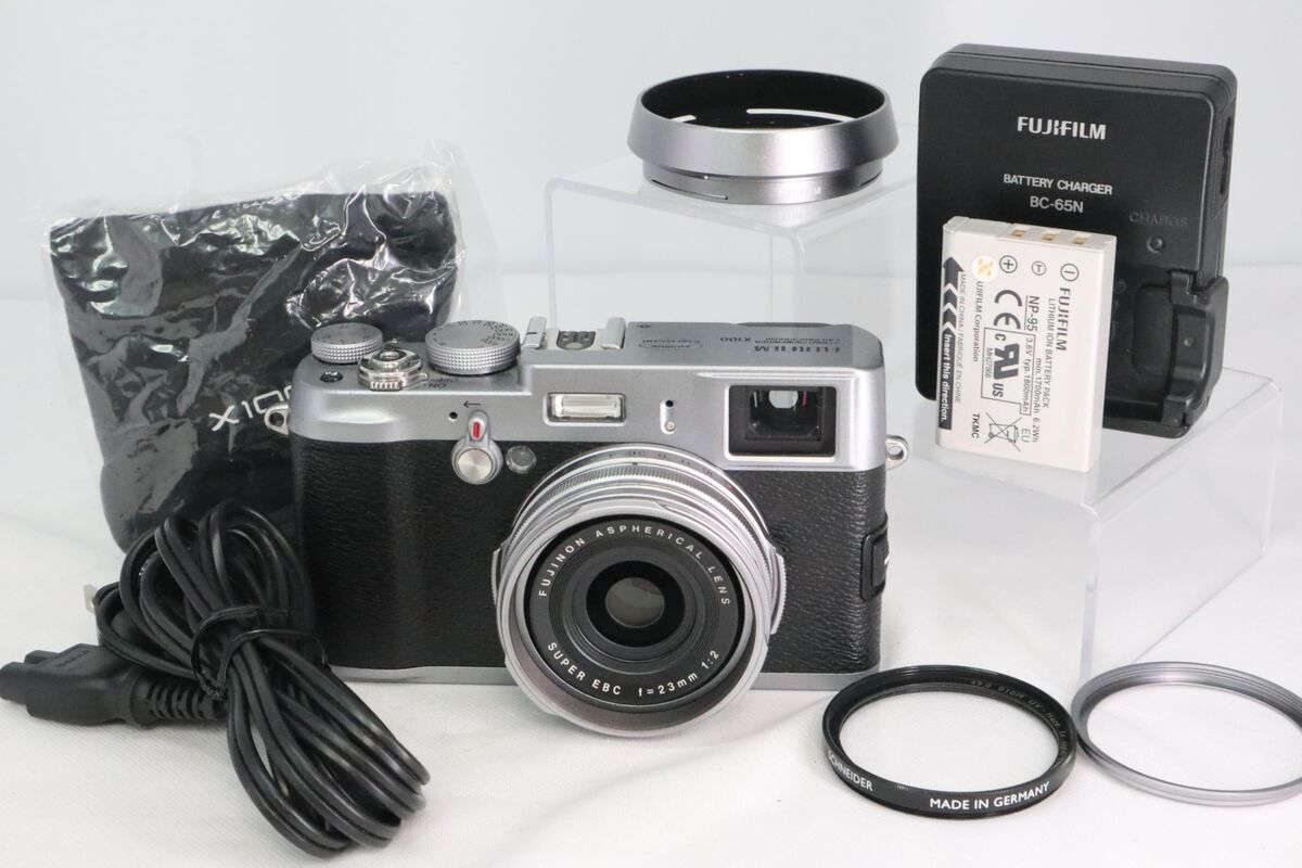 Fujifilm X Series Fujifilm X100 Digital Cameras 12-13.9 MP Fujifilm X Series Fujifilm X100 Digital Cameras 12-13.9 MP