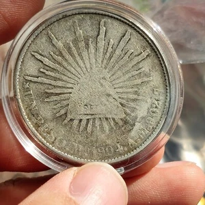 Mexico City Silver un Peso 1904 Mo AM MEXICO Un Peso Cap and Rays Coin Capsule - Picture 1 of 11