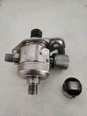 Bomba de combustible Buick Enclave Traverse Acadia 2012-2014 montada en motor 3,6 L OEM Foto 1 de 4