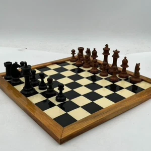 Vintage Holz geschnitzt gedrechselt Schachfiguren grüne Böden 22 Teile Ersatz - Bild 1 von 14