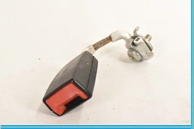 宝马 528I 535I 550 F10 后座左座椅皮带座椅扣 LH 黑色 2011 - 2016 — 第 1/4 张图片