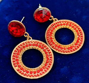 design ohrhänger mit roten kristallen - red earrings - Bild 1 von 3
