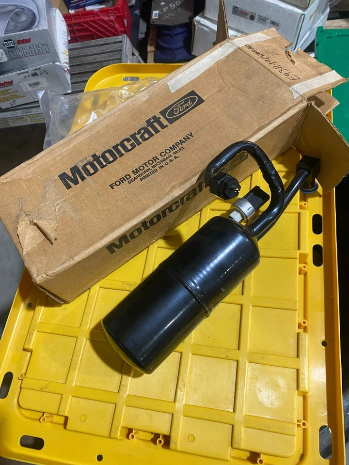 GENUINE OEM FORD 1984-1985 TEMPO MERCURY TOPAZ AC ACCUMULATOR E43H-19C808-AD - Image 1 of 1