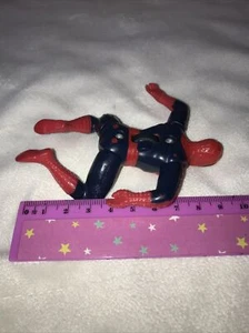 Figura de Marvel 2004 Spiderman Burger King - Movimiento de brazos y piernas - Desliza hacia arriba paredes - Imagen 1 de 4