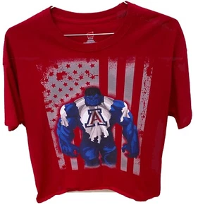 University of Arizona U of A Red T-Shirt American Flag Background XL - Picture 1 of 4