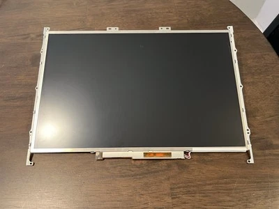 "Pantalla para portátil Samsung de 15,4""" Foto 1 de 4