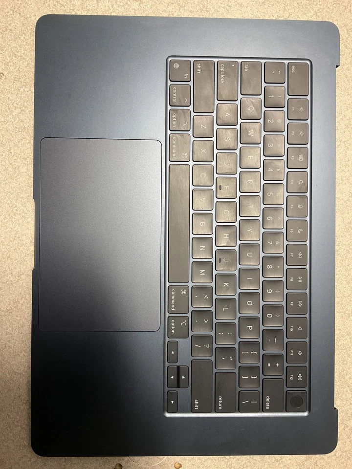 GenuineApple MacBookAir A2941 15inch M2 15inch motherboard locked - Image 1 of 1