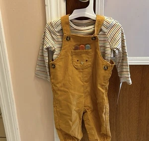Baby Thanksgiving Outfit - Picture 1 of 3