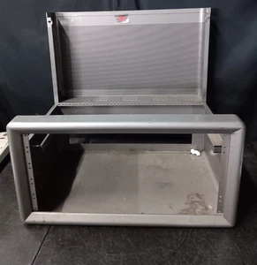 Gabinete de radioaficionado Hallicrafters - Imagen 1 de 8