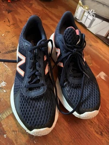 New Balance Vatu V1 Laufschuh Sneaker 8,5 Walking robust bequem Gym - Bild 1 von 5