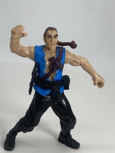 Figura Pirata Expediciones Pirata Chap Mei con Camisa Azul - Imagen 1 de 10