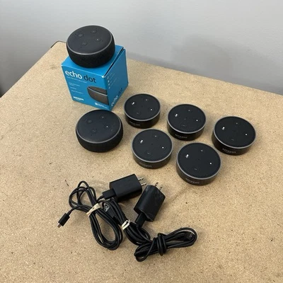 Lot of 7 Amazon Echo Dot 3 RS03QR C78MP8 Smart Speakers - Image 1 of 4