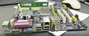 Placa madre Foxconn P4M9007MB-8RS2H LGA775 ATX con CPU E2140, 1 GB de memoria sin E/S - Imagen 1 de 1