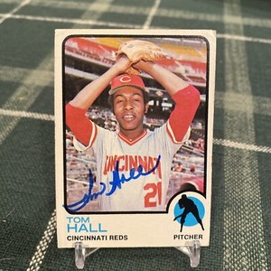 1973 Topps Baseball #8 Tom Hall Cincinnati Reds Autographed Signed Baseball Card