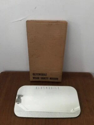 Espejo tocador visera Oldsmobile 88 98 76 Fiesta Super 88 #982178 fabricante de equipos originales 1939-1960 Foto 1 de 4