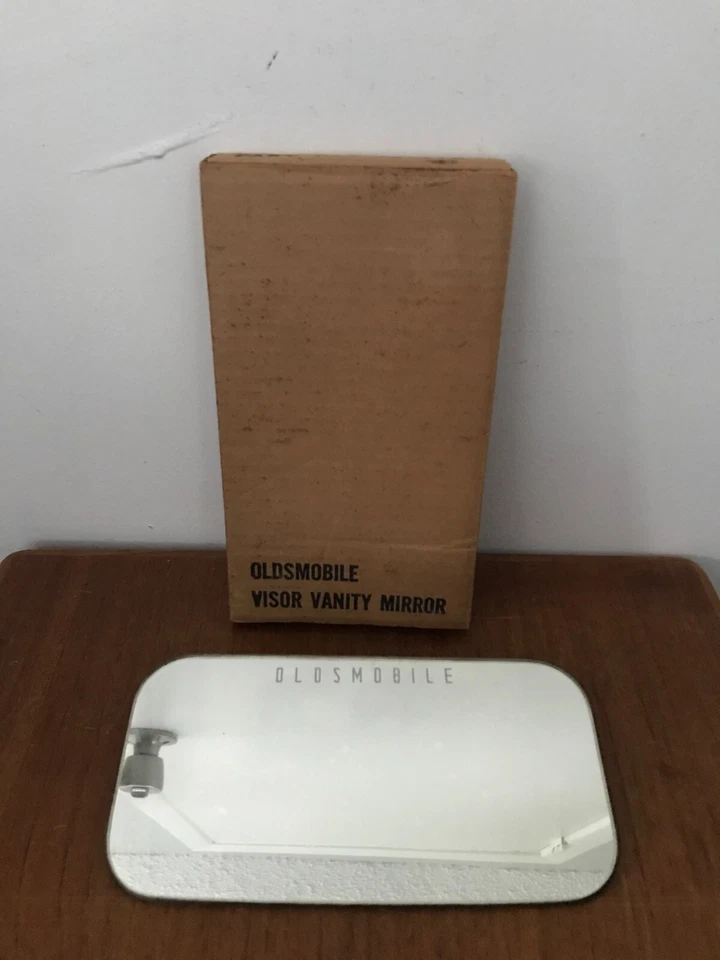 Espejo tocador visera Oldsmobile 88 98 76 Fiesta Super 88 #982178 fabricante de equipos originales 1939-1960 Foto 1 de 4
