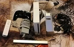 Nintendo Wii RVL-001 512 MB Home Console - White      Tested          2cntr-4 - Picture 1 of 8