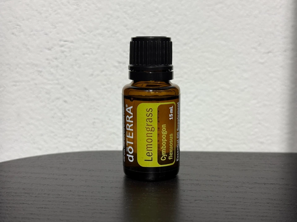 Óleo essencial de capim-limão doTERRA 15 ml validade 2028 - Imagem 1 de 1
