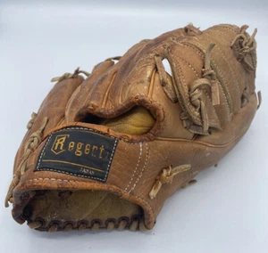 Vintage Regent Bobby Shantz BG 33 Genuine Leather Baseball Glove - Picture 1 of 10