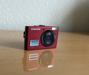 Samsung L100 digital camera - Lens stuck, will not open - for parts or repair - Picture 1 of 8