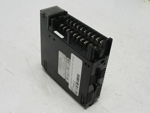 Módulo de entrada discreta GE Fanuc IC693MDL240E usado - Imagen 1 de 8