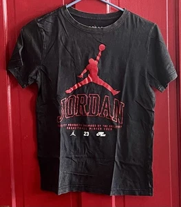 Jordan Boys Shirt Black M Short Sleeve Crew Jumpman Neck Pullover Tee 10-12yrs - Picture 1 of 3