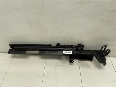 Land Rover Range Rover HSE 2004 soporte de asiento trasero izquierdo del lado del conductor OEM+ Foto 1 de 4