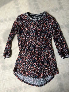 Maurices black floral Baseball Tee  Raglan Sleeve Scoop T-Shirt medium - Picture 1 of 4