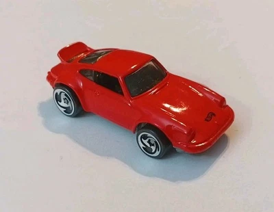 Porsche 911 1974 Hot Wheels rojo/negro interior como nuevo suelto  Foto 1 de 4